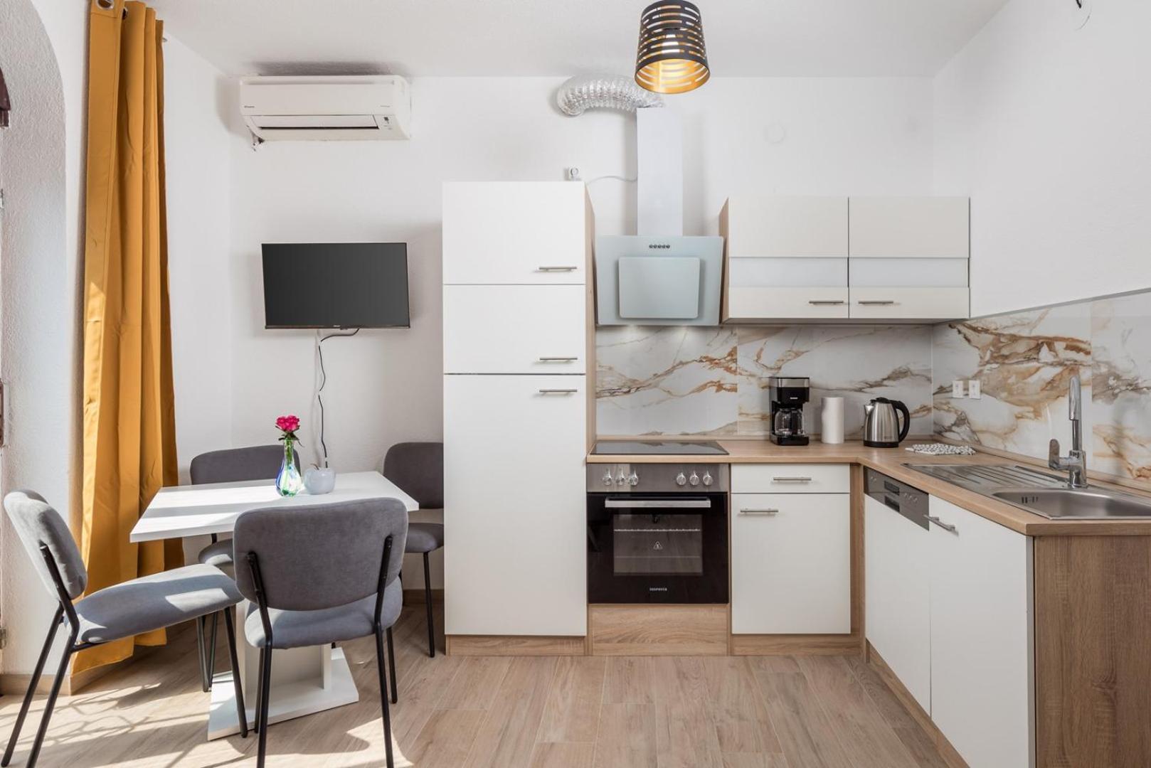 Apartments Jadranka Omišalj Zewnętrze zdjęcie
